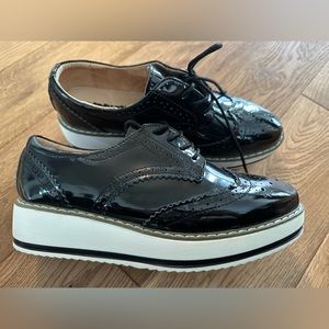 Brand new black platform shoes size 8/41